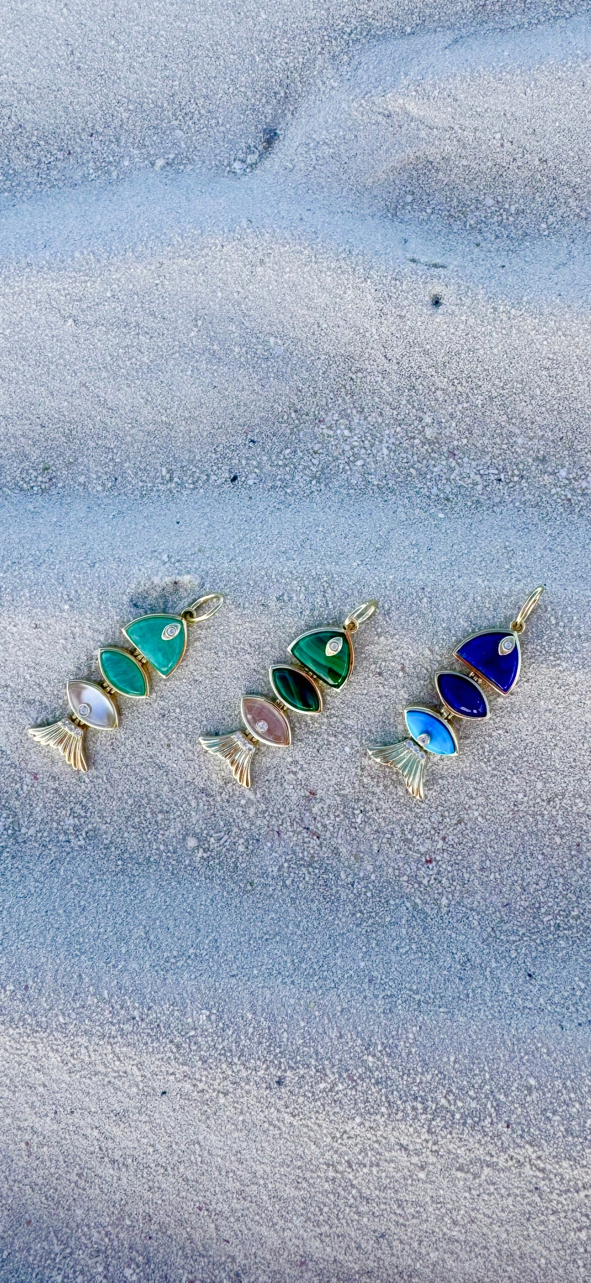 Small Prosperity Fish Rope Chain Necklace in Malachite & Rose Quartz